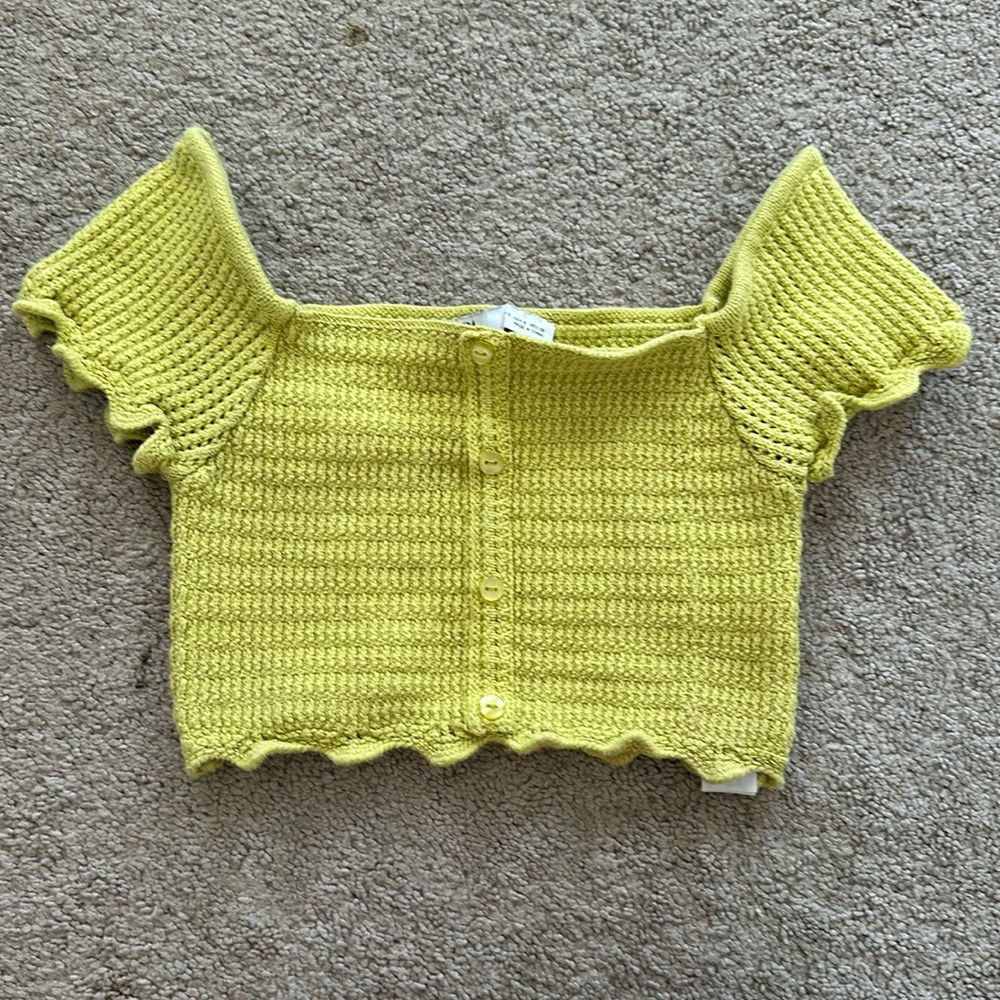 Cutest crochet Zara top
